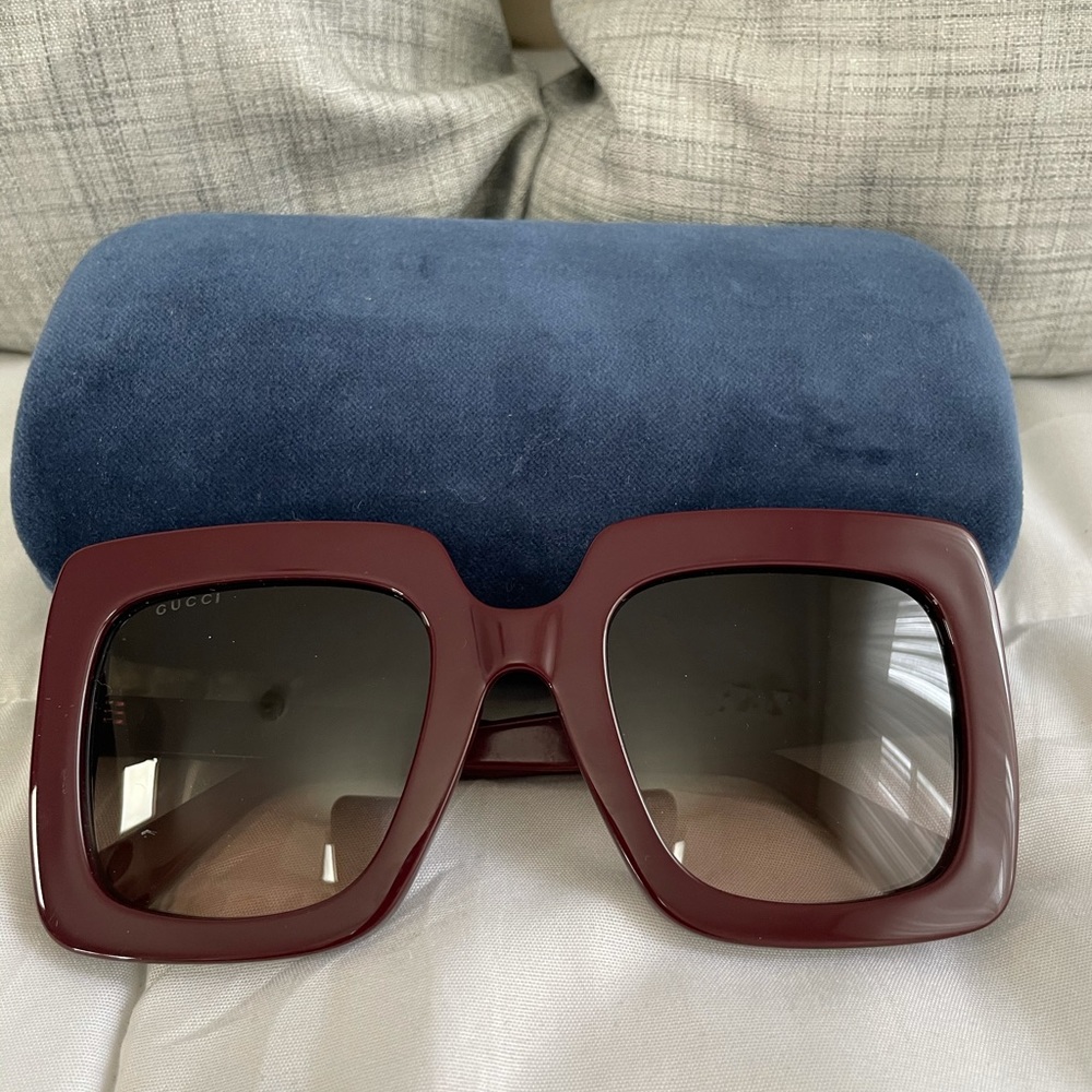 Gucci oversized Burgundy sunglasses
